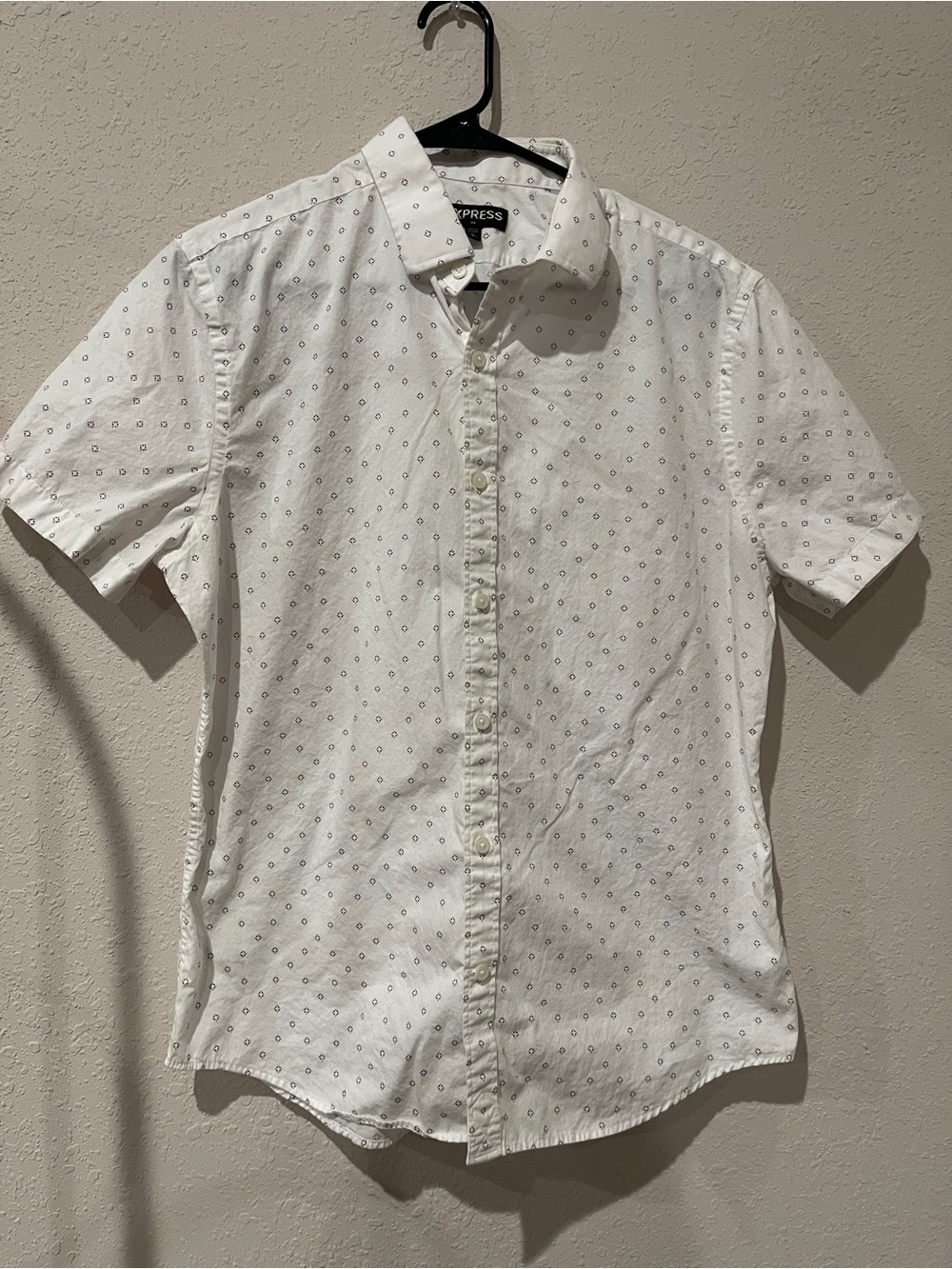 Express Men’s White Short-Sleeve Button-Up Shirt with Micro Dot Print Size L